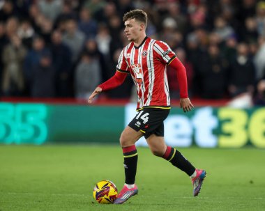 Sheffield United takımından Harrison Burrows, 29 Kasım 2024 'te Sheffield United' a karşı Bramall Lane, Sheffield, Birleşik Krallık 'ta oynanan maçta topu aldı.