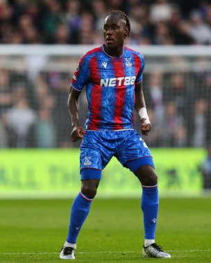 Kristal Saray 'dan Trevoh Chalobah Premier Lig maçı sırasında Crystal Palace, Newcastle United' a karşı Selhurst Park, Londra, İngiltere, 30 Kasım 2024