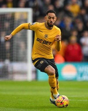 Wolverhampton Wanderers takımından Matheus Cunha, 30 Kasım 202 'de İngiltere' nin Molineux kentinde oynanan Premier League maçında Wolverhampton Wanderers 'a karşı Bournemouth maçında topa vuruyor.
