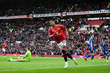 Manchester United takımından Marcus Rashford, Manchester United 'ın 1 Aralık 202' de Old Trafford, Manchester 'da oynadığı Premier League maçında 3-0' lık galibiyetini kutluyor.