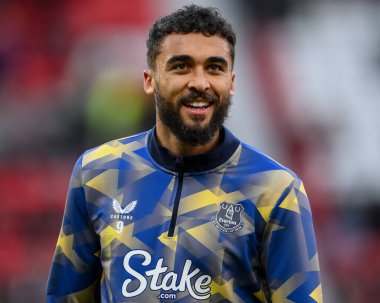 Premier Lig karşılaşmasında Everton 'dan Dominic Calvert-Lewin, Manchester, İngiltere' de oynanan Man4chester United - Everton maçında maç öncesi ısınma turunda 1 Aralık 2024