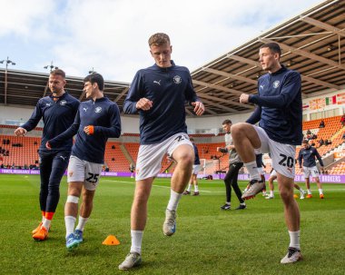 Blackpool 'dan Ryan Finnigan, 1 Aralık 2024' te Birleşik Krallık 'ın Blackpool şehrinde oynanan Blackpool-Birmingham maçında, Emirates FA Cup 2.