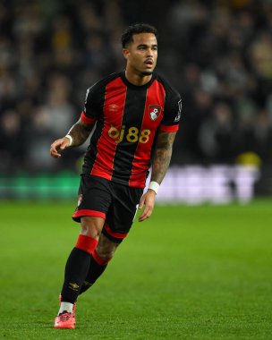 Bournemouth 'dan Justin Kluivert Premier League maçı sırasında Wolverhampton Wanderers, Molineux, Wolverhampton' da Bournemouth 'a karşı, 30 Kasım 2024