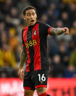 Bournemouth 'dan Marcus Tavernier, 30 Kasım 2024' te İngiltere 'nin Molineux kentinde oynanan Premier League maçında Wolverhampton Wanderers - Bournemouth maçında takım talimatlarını verdi.