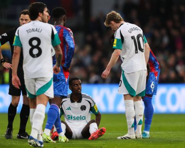 Newcastle United takımından Alexander Isak, 30 Kasım 2024 'te İngiltere' nin Selhurst Park kentinde oynanan Crystal Palace - Newcastle United maçında sakatlandı.