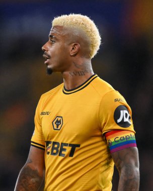 Wolverhampton Wanderers takımının kaptanı Mario Lemina Premier League maçında Wolverhampton Wanderers - Bournemouth - Molineux, Wolverhampton, Birleşik Krallık, 30 Kasım 2024