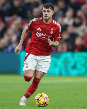 Nottingham Ormanı 'ndan Neco Williams Premier League maçı sırasında Nottingham Forest, Ipswich Town' a karşı City Ground, Nottingham, 30 Kasım 2024