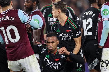 West Ham United 'dan Ukrayna Fabiaski' nin 30 Kasım 2024 'te Londra Stadyumu' nda oynanan Premier League maçında West Ham United ve Arsenal maçında aldığı penaltıyı izlemesi sonrasında Arsenal 'li Gabriel' in kafasında bir şiş vardı.