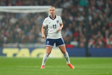 İngiltere 'den Beth Mead, 30 Kasım 2024' te İngiltere 'nin Wembley Stadyumu' na karşı oynadığı Uluslararası Kadınlar Dostluk karşılaşmasında görev başında.