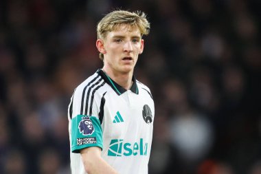 Newcastle United takımından Anthony Gordon 30 Kasım 2024 'te İngiltere' nin Selhurst Park kentinde oynanan Crystal Palace - Newcastle United maçında