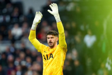 Tottenham Hotspur 'dan Fraser Forster Premier League maçında Tottenham Hotspur' a karşı Tottenham Hotspur Stadyumu, Londra, 1 Aralık 2024