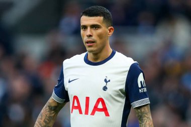 Tottenham Hotspur 'dan Pedro Porro, Premier Lig maçında Tottenham Hotspur' a karşı Fulham Stadyumu, Londra, 1 Aralık 2024