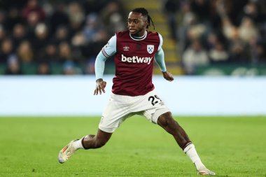 West Ham United 'dan Aaron Wan-Bissaka Premier League maçı sırasında Leicester City, King Power Stadyumu' nda West Ham United 'a karşı, 3 Aralık 2024