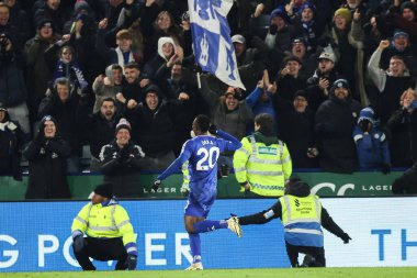 Leicester City 'den Patson Daka, İngiltere' nin Leicester kentindeki King Power Stadyumu 'nda oynanan Premier League maçında 3-0' lık galibiyetini kutluyor.