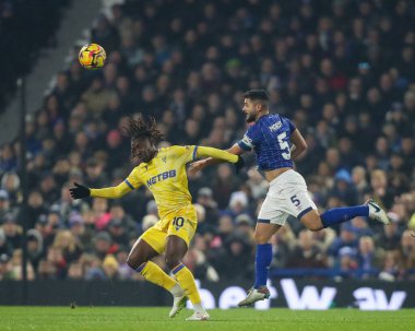 Kristal Saray 'dan Eberechi Eze ve Ipswich Town' dan Sam Morsy Premier Lig maçında Ipswich Town, Ipswich Road, İngiltere 'de 3 Aralık 2024' te Kristal Saray 'a karşı oynadılar.