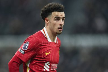 Premier Lig maçı sırasında Liverpool 'dan Curtis Jones St. James' Park, Newcastle, İngiltere 'de Liverpool' a karşı Newcastle United maçında 4 Aralık 202