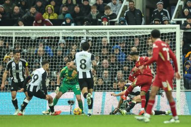 Liverpool 'dan Muhammed Salah Premier Lig karşılaşmasında 4 Aralık 202' de St. James 'Park, Newcastle, İngiltere' de oynanan Liverpool maçında 2-3 berabere kaldı.