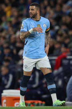 Manchester City 'den Kyle Walker Premier League maçı sırasında Manchester City, Etihad Stadyumu' nda Nottingham Forest 'a karşı, 4 Aralık 2024