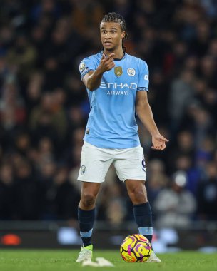 Manchester City 'den Nathan Ak Premier League maçı sırasında Manchester City, Etihad Stadyumu' nda Nottingham Forest 'a karşı 4 Aralık 2024
