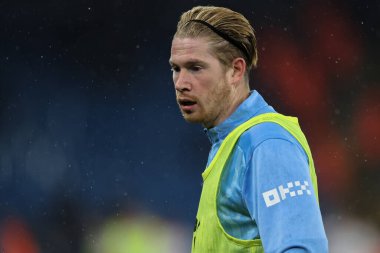 Manchester City 'den Kevin De Bruyne Premier League maçı sırasında Manchester City - Nottingham Forest maçında Etihad Stadyumu, Manchester, İngiltere, 4 Aralık 2024