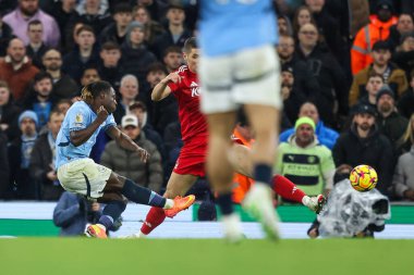 Manchester City 'den Jrmy Doku Premier League maçında 3-0 önde gidiyor. Manchester City, Etihad Stadyumu' nda Nottingham Forest 'a karşı, 4 Aralık 2024