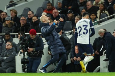 Chelsea 'nin Enzo Maresca Müdürü, 8 Aralık 2024' te Tottenham Hotspur 'un Chelsea' ye karşı oynadığı Premier League maçının son düdüğünü çaldı.