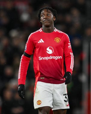 Manchester United ile Nottingham Forest arasındaki Premier League maçında Manchester United 'dan Kobbie Mainoo 7 Aralık 2024' te Old Trafford, Manchester 'da karşı karşıya geldi.