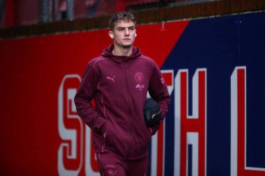 Manchester City 'den Maximo Perrone, Premier League maçı öncesinde Selhurst Park' a vardı. Crystal Palace, Manchester City 'ye karşı, Selhurst Park, Londra, 7 Aralık 2024