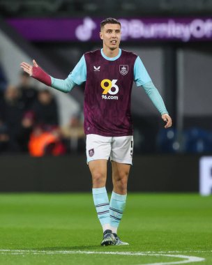 Burnley 'den Maxime Estve Gök İddia Şampiyonası maçında Burnley, Middlesbrough' a karşı Turf Moor, Burnley, İngiltere, 6 Aralık 2024