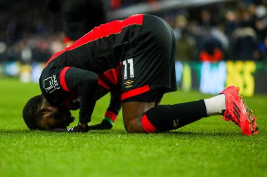 AFC Bournemouth takımından Dango Ouattara, 8 Aralık 2024 'te Ipswich Town, Ipswich, İngiltere' de Bournemouth 'a karşı oynanan Premier League maçında 1-2 kazanma hedefini kutluyor.