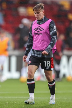 Brentford 'dan Yehor Yarmolyuk Premier Lig karşılaşmasında ısınma turunda Brentford Newcastle United' a karşı Gtech Community Stadyumu, Londra, İngiltere, 7 Aralık 2024