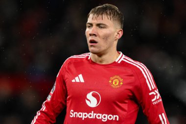 Manchester United ile Nottingham Forest arasındaki Premier League maçı sırasında Manchester United 'tan Rasmus Hjlund 7 Aralık 2024' te Old Trafford, Manchester, İngiltere 'de karşı karşıya geldi.