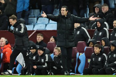 Aston Villa 'nın Unai Emery teknik direktörü, 7 Aralık 2024' te İngiltere 'nin Birmingham kentinde oynanan Premier League maçında Aston Villa ve Southampton maçında tepki gösterdi.