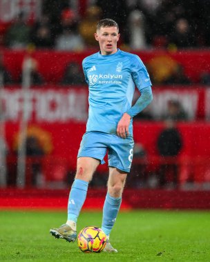 Nottingham Ormanı 'ndan Elliot Anderson Premier League maçında Manchester United Nottingham Forest' a karşı 7 Aralık 2024 'te Old Trafford, Manchester, İngiltere' de bir ara verdi.