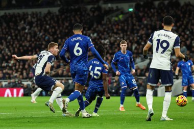 Tottenham Hotspur 'dan Dejan Kulusevski, Premier Lig maçında Tottenham Hotspur' un Chelsea 'ye karşı oynadığı Tottenham Hotspur Stadyumu' nda 8 Aralık 2024 tarihinde 2-0 berabere kaldı.