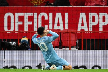 Nottingham Ormanı 'ndan Morgan Gibbs-White, Premier League maçında Manchester United ve Nottingham Forest maçında 7 Aralık 2024 tarihinde Old Trafford, Manchester, İngiltere' de 1-2 kazanma hedefini kutluyor.