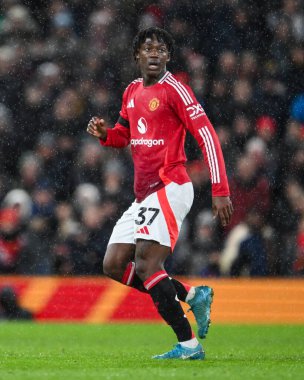 Manchester United ile Nottingham Forest arasındaki Premier League maçında Manchester United 'dan Kobbie Mainoo 7 Aralık 2024' te Old Trafford, Manchester 'da karşı karşıya geldi.