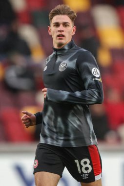 Brentford 'dan Yehor Yarmolyuk Premier Lig karşılaşmasında ısınma turunda Brentford Newcastle United' a karşı Gtech Community Stadyumu, Londra, İngiltere, 7 Aralık 2024