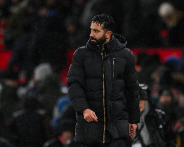 Premier Lig maçında Manchester United ile Nottingham Forest maçında Manchester United 'ın 7 Aralık 2024' te Old Trafford, Manchester 'da oynadığı Ruben Amorim Menajeri.