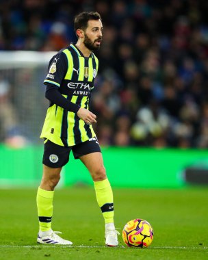 Bernardo Silva of Manchester City passes the ball during the Premier League match Crystal Palace vs Manchester City at Selhurst Park, London, United Kingdom, 7th December 2024 clipart