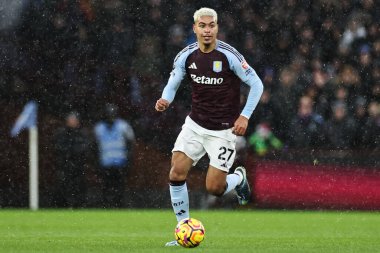 Aston Villa 'dan Morgan Rogers Premier Lig maçı sırasında Villa Park, Birmingham, Birleşik Krallık' ta 7 Aralık 2024 'te Aston Villa ve Southampton maçına çıktı.