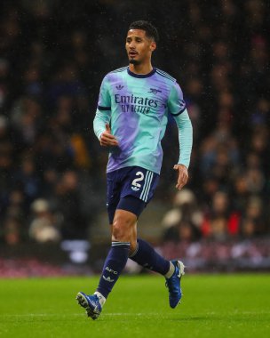 Premier Lig karşılaşmasında Arsenal 'den William Sthe, 8 Aralık 2024' te Craven Cottage, Londra 'da Fulham ve Arsenal' e karşı.