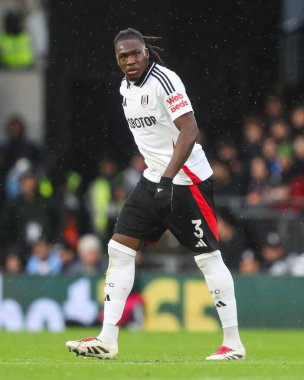 Fulham 'dan Calvin Bassey Premier Lig karşılaşmasında Fulham, Arsenal' e karşı Craven Cottage, Londra, İngiltere, 8 Aralık 2024