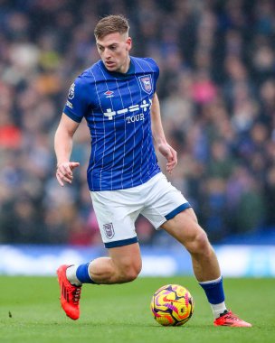 Ipswich Town 'dan Liam Delap, 8 Aralık 2024' te Ipswich Town ile Bournemouth arasında oynanan Premier League maçında topla koşuyor.