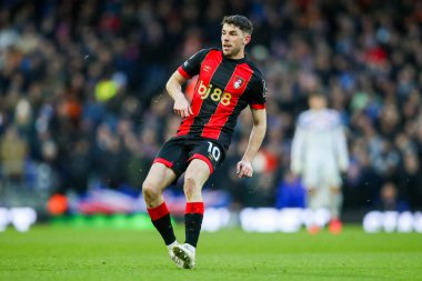 AFC Bournemouth takımından Ryan Christie, Premier Lig maçı sırasında Ipswich Town, Bournemouth 'a karşı Portman Road, Ipswich, Birleşik Krallık' ta 8 Aralık 2024