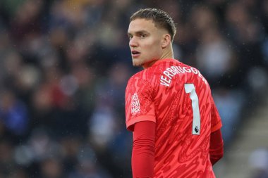 Brighton & Hove Albion takımından Bart Verbruggen Premier League maçında Leicester City, Brighton ve Hove Albion 'a karşı King Power Stadyumu, Leicester, İngiltere, 8 Aralık 2024