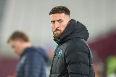 Wolverhampton Wanderers takımından Matt Doherty, 9 Aralık 2024 'te Londra Stadyumu' nda West Ham United ile Wolverhampton Wanderers arasındaki Premier League maçı öncesinde geldi.