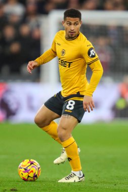 Wolverhampton Wanderers takımından Joo Gomes, 9 Aralık 2024 'te Londra Stadyumu' nda oynanan Premier League maçında Wolverhampton Wanderers 'a karşı West Ham United maçında maç yapıyor.
