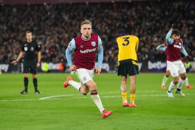 West Ham United takımından Jarrod Bowen, 9 Aralık 2024 'te Londra Stadyumu' nda oynanan Premier League maçında West Ham United ile Wolverhampton Wanderers maçında 2-1 kazanma golünü kutluyor.