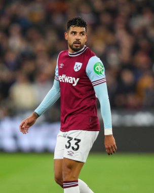 Premier Lig maçında West Ham United, Wolverhampton Wanderers 'a karşı 9 Aralık 2024' te Londra Stadyumu 'nda oynanan karşılaşmada West Ham United' dan Emerson Palmieri.